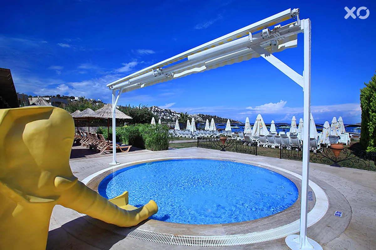 Cactus Fleur Beach Club