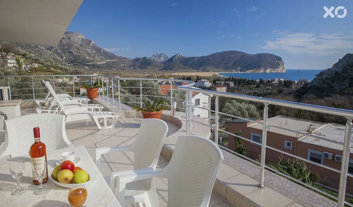 Jovicevic Pool Villa