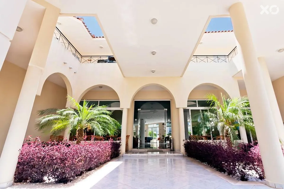 Summerland Hotel & Bungalows