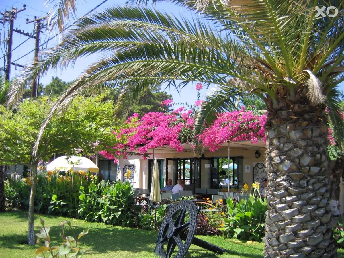 Tara Beach Hotel