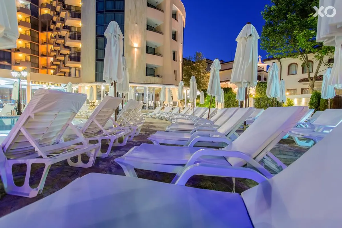 Zenith Hotel
