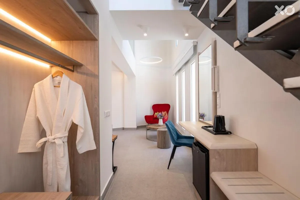 Mirablue Luxury Residences