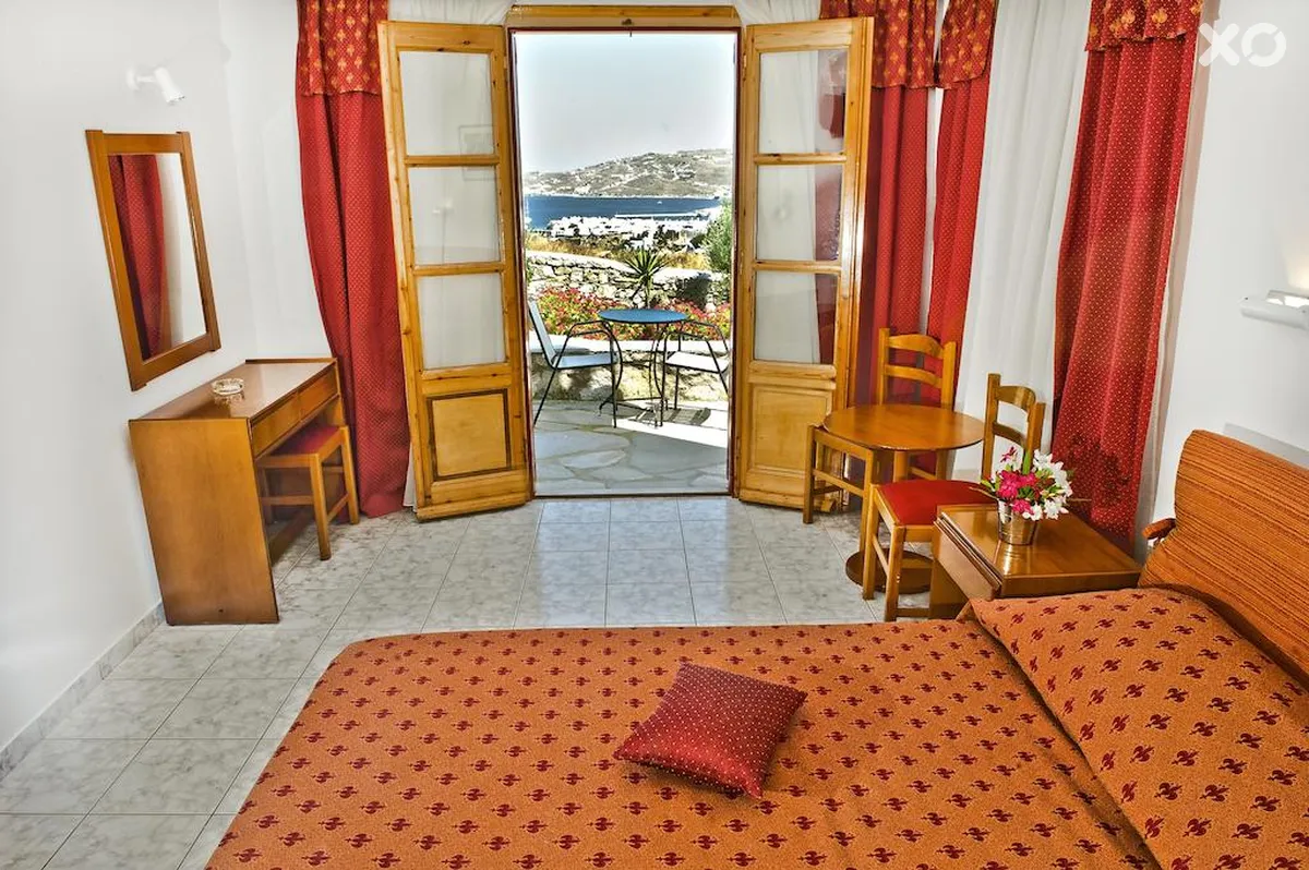Charissi Hotel