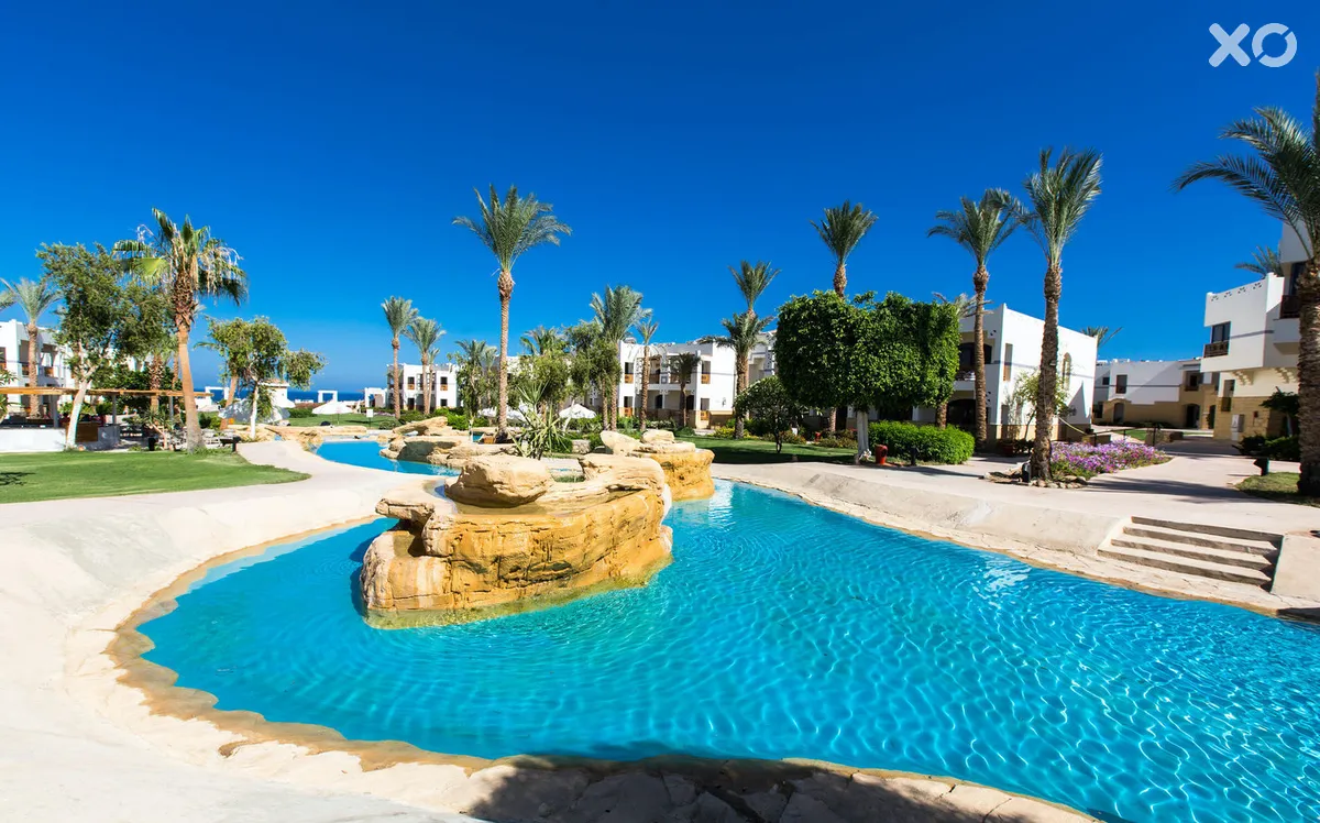 Amphoras Beach