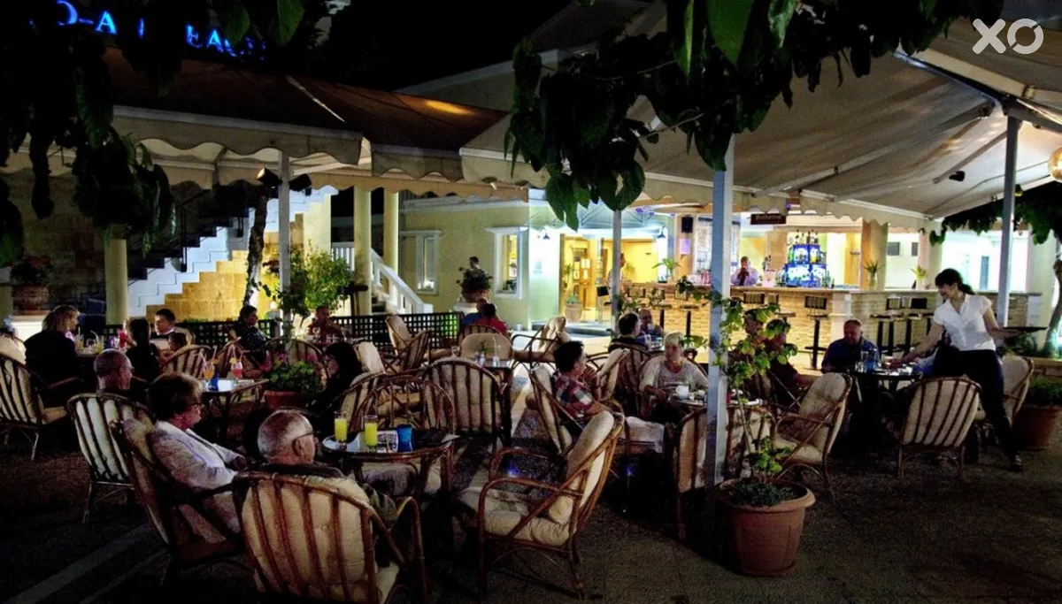 Jo-An Beach Hotel