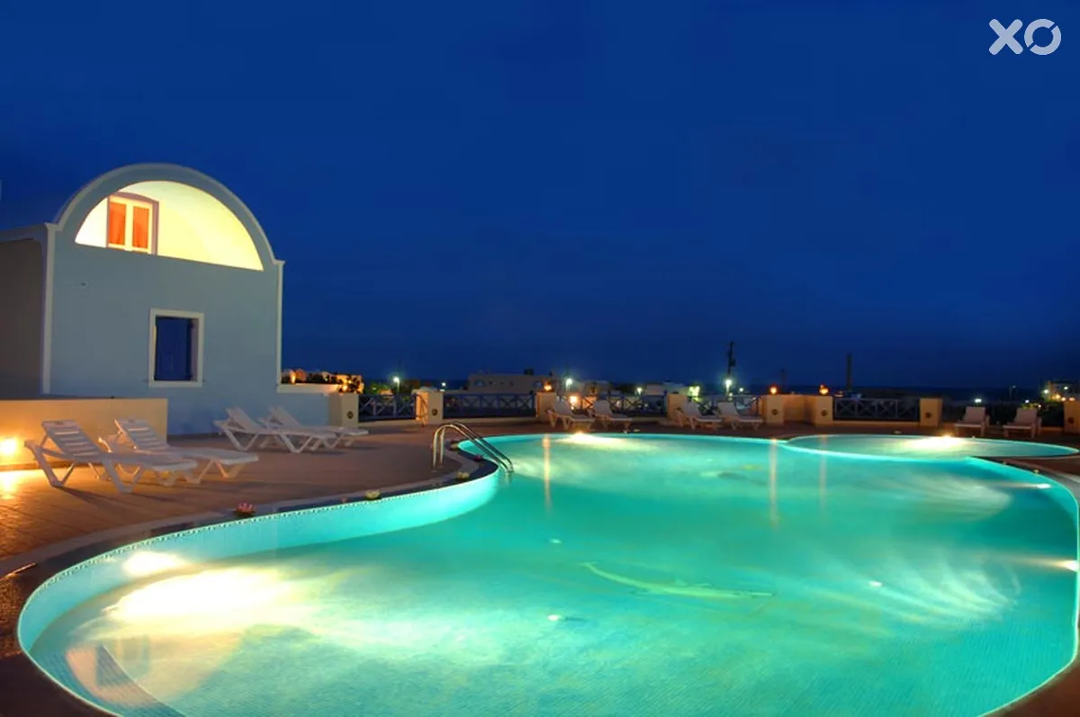 Bella Santorini