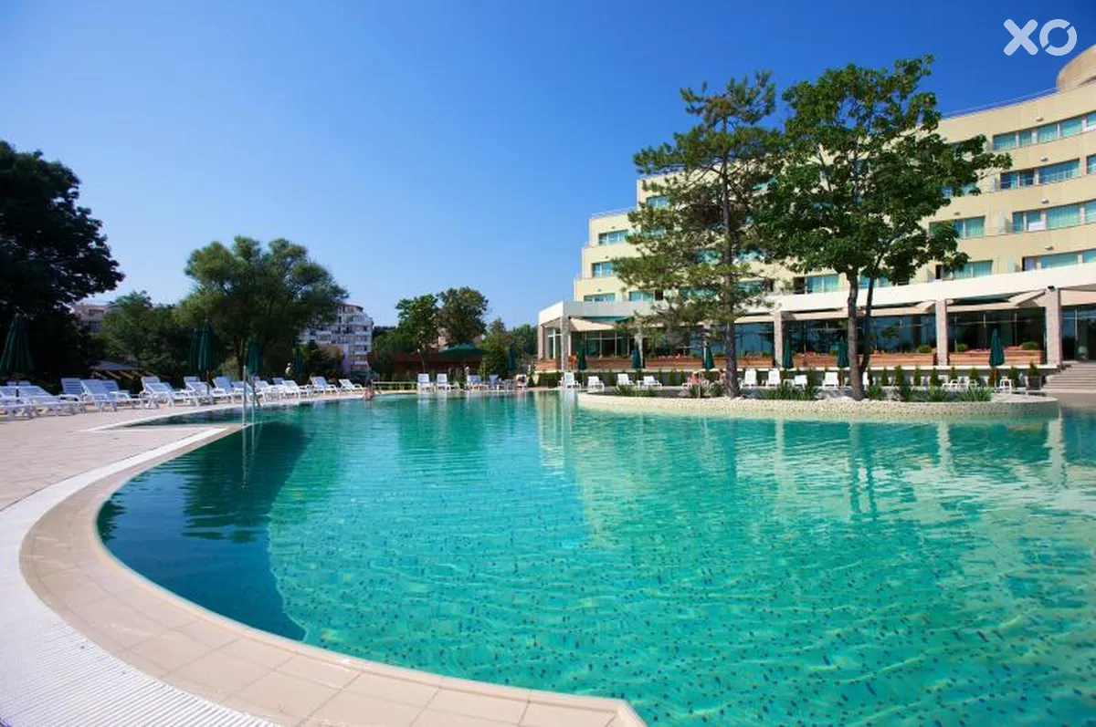 Jeravi Hotel