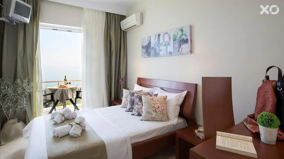 Aurora Beach Hotel
