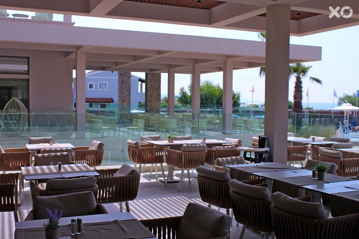 Almyros Beach Resort & Spa