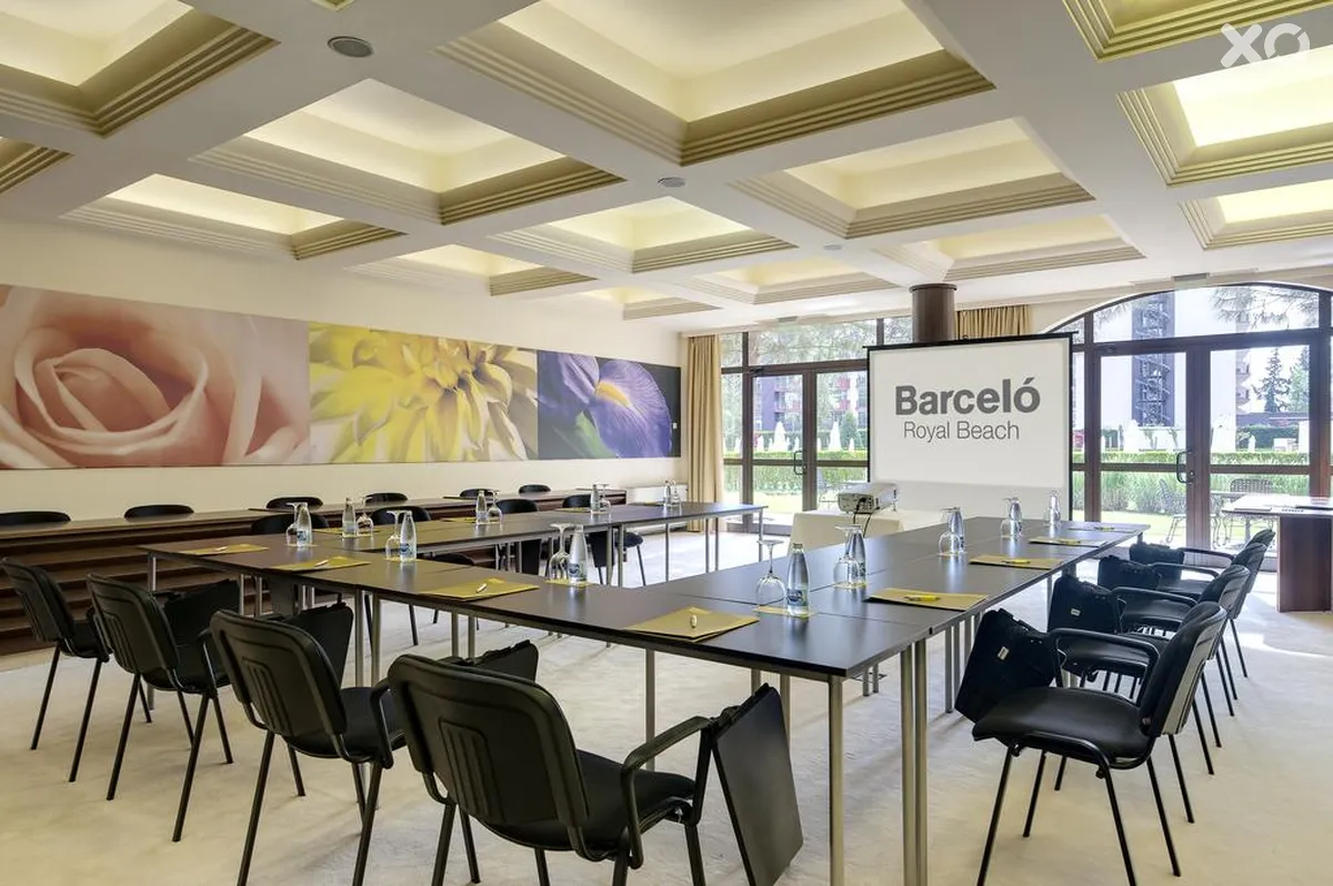 Barcelo Royal Beach