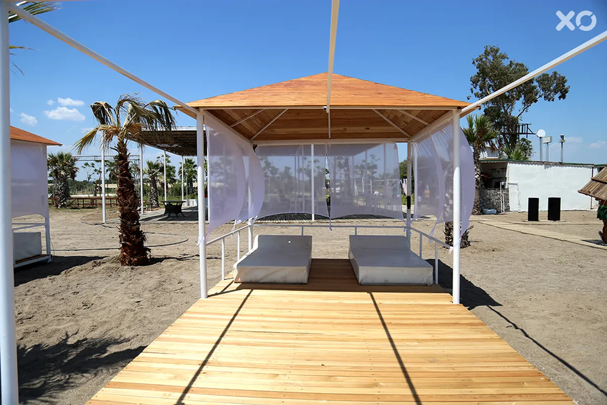 Lara Dinc Hotel