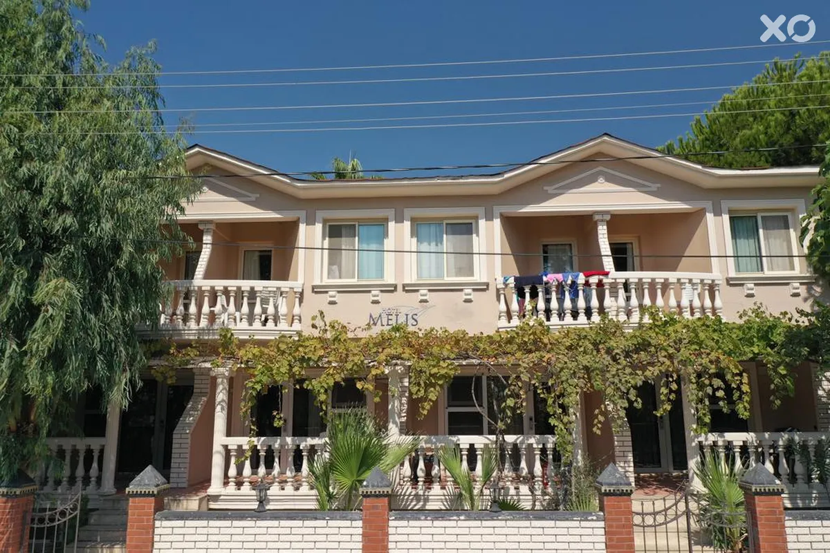 Melis Hotel