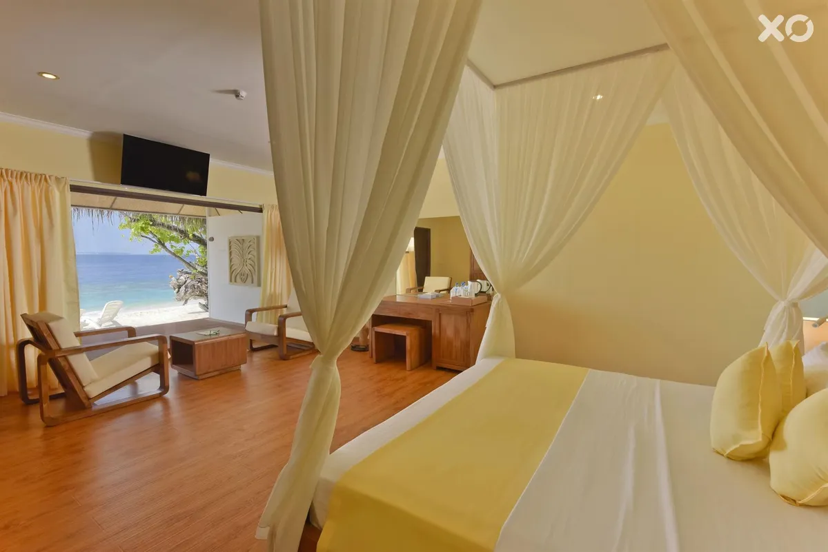 Dreamland Maldives Resort