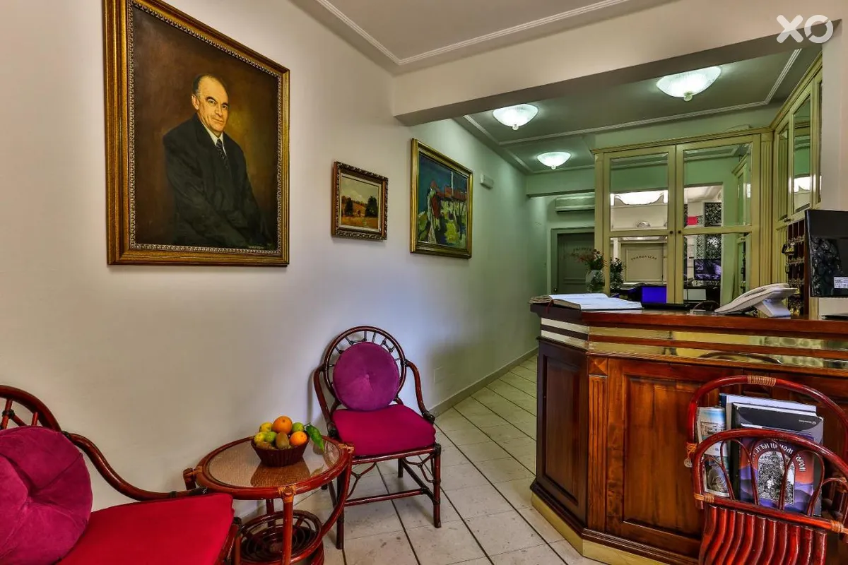 Velzon Villa