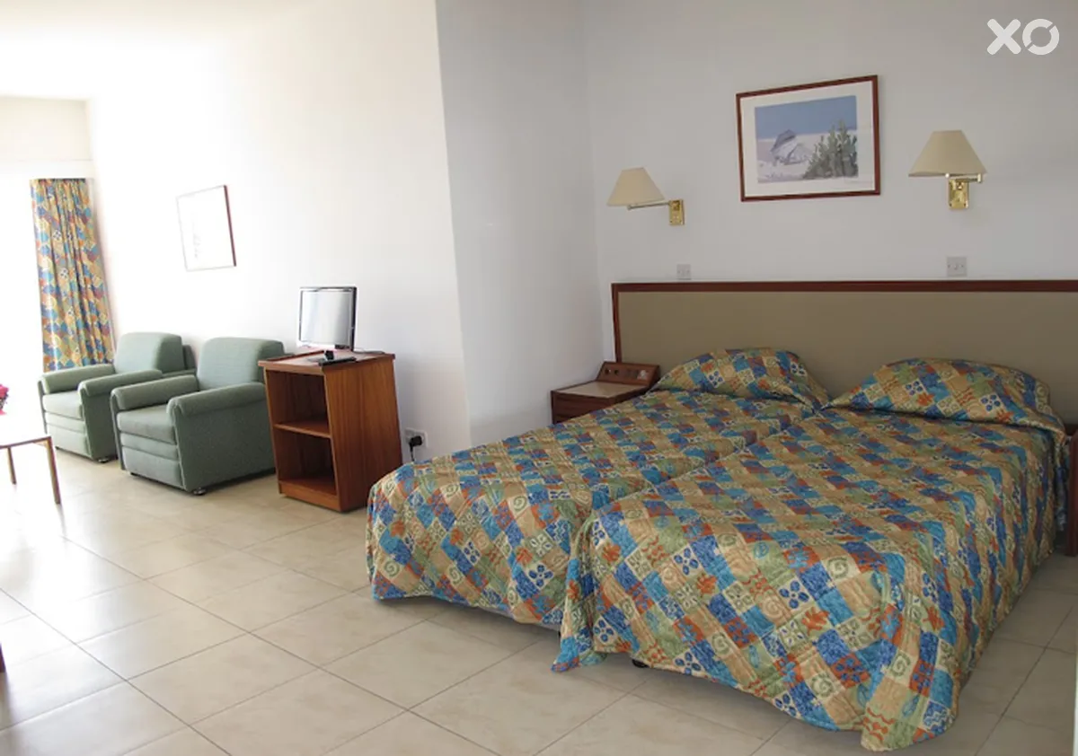 Sun Hall Beach Hotel Apts