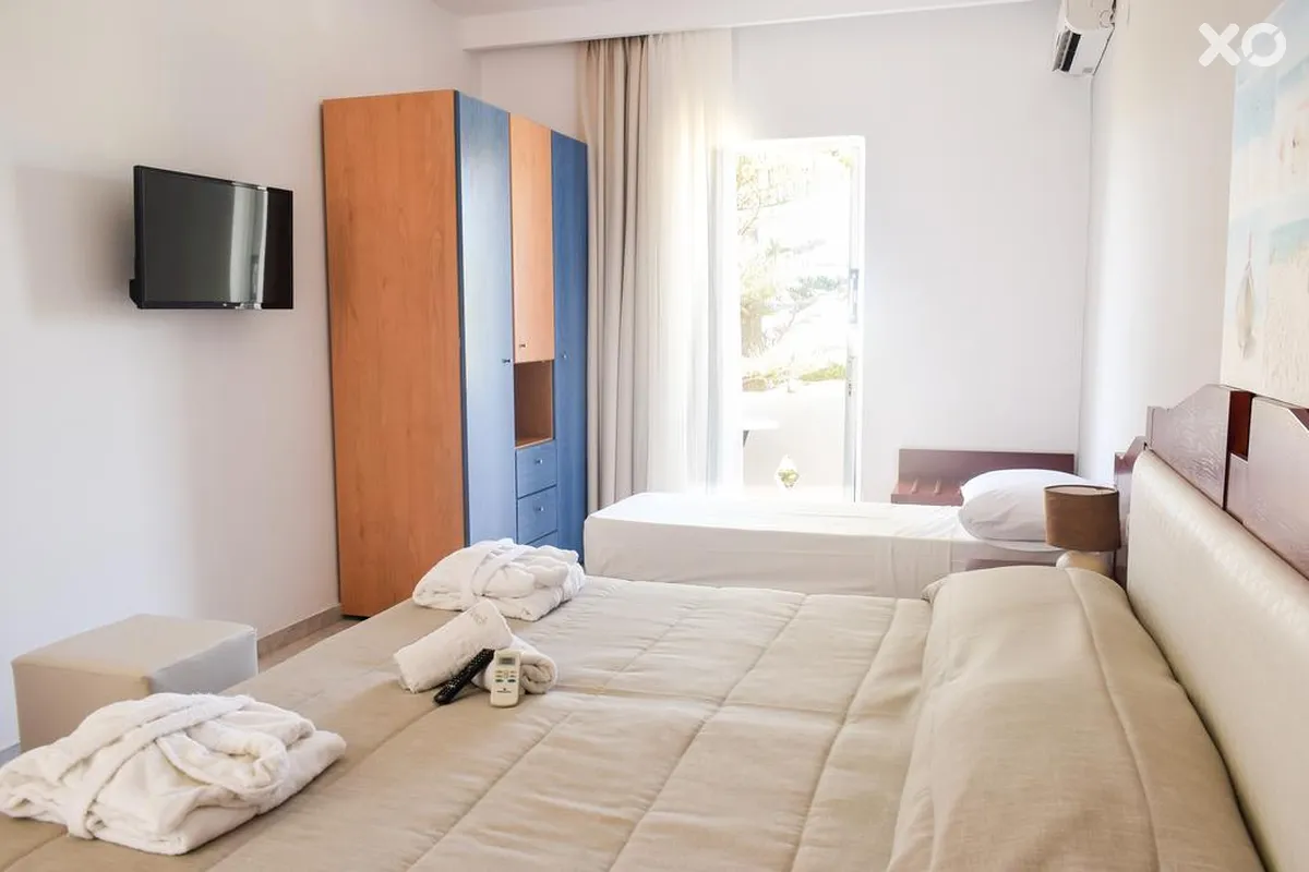 Dias Apartments