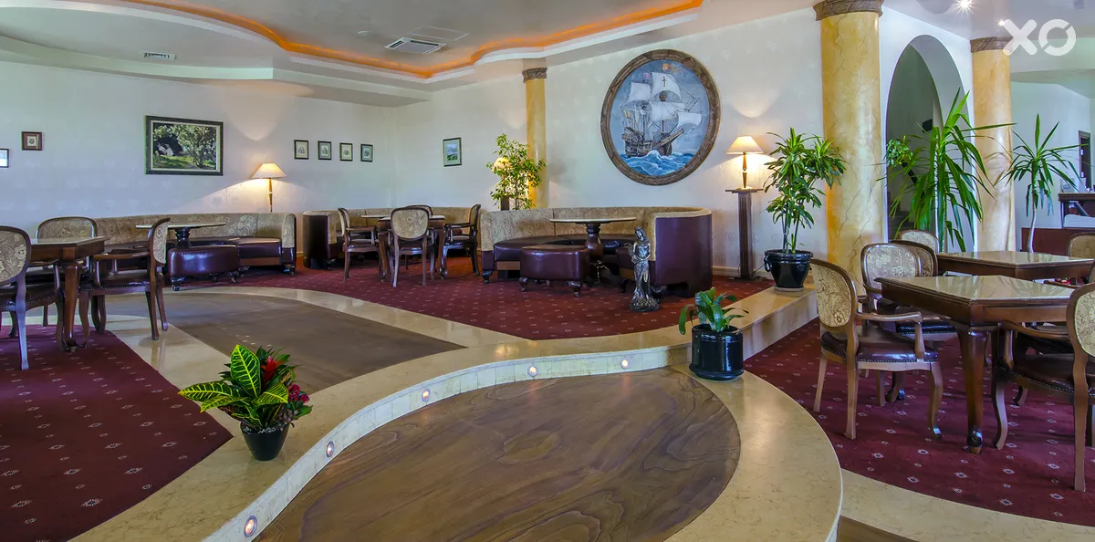Admiral Hotel