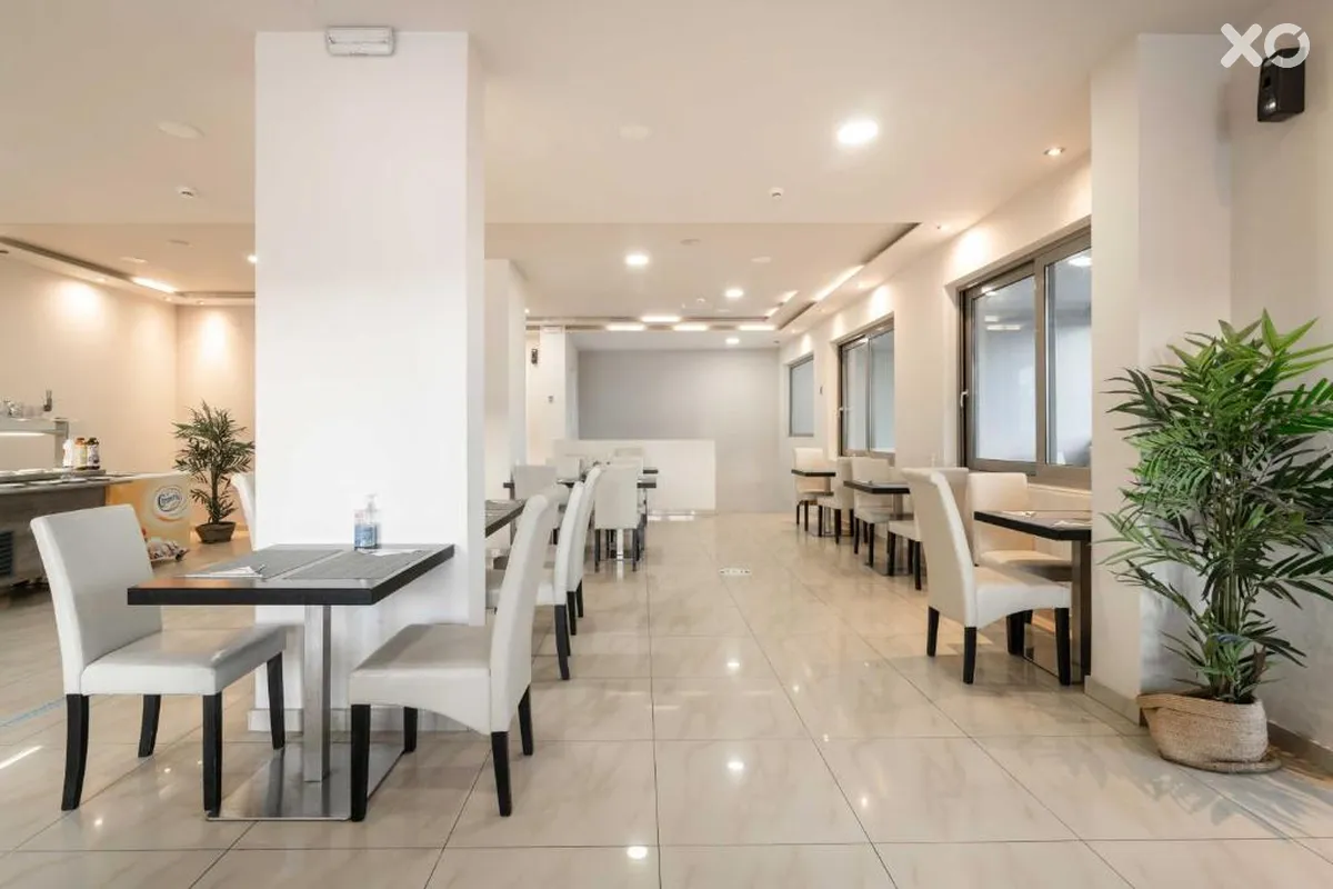Karras Hotel