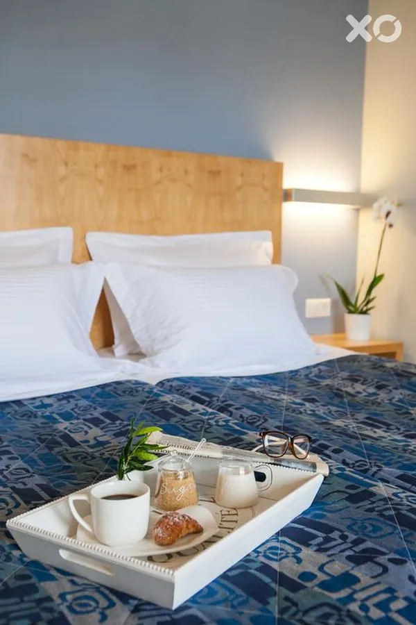 Kronos Hotel