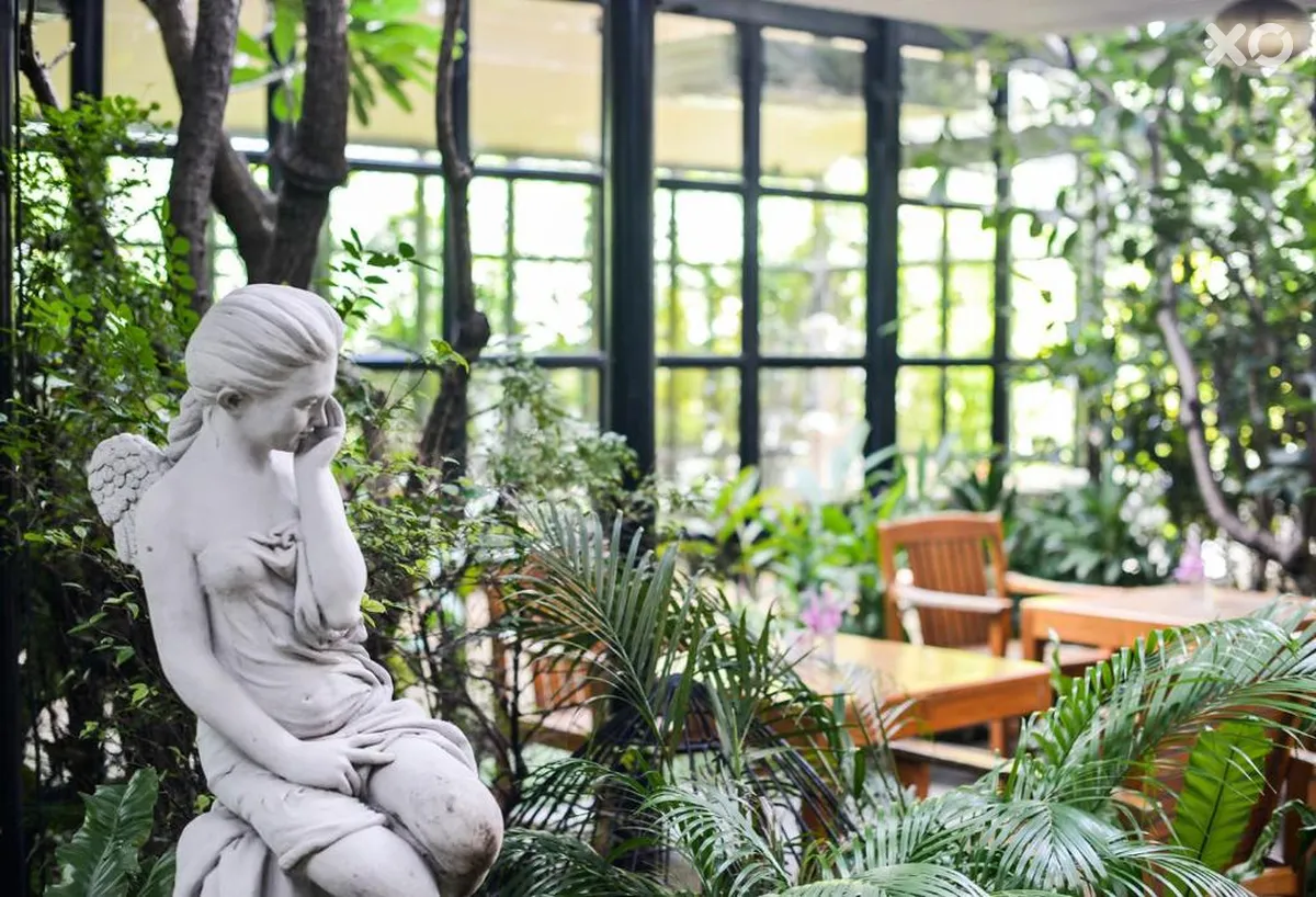 Grand Howard Hotel