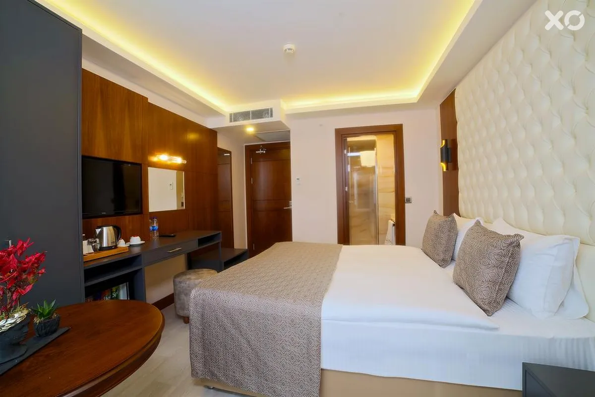 My Dream Hotel