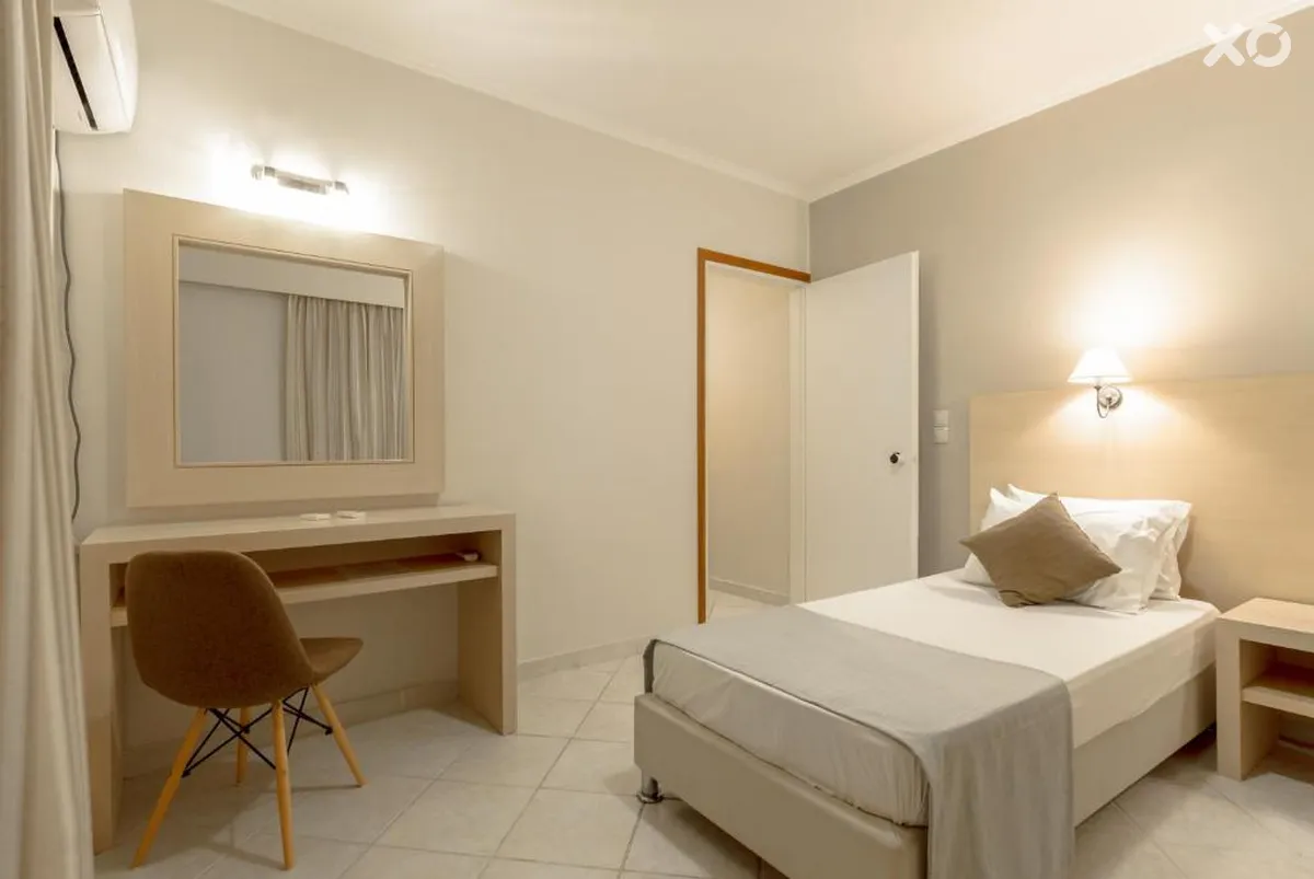 Karras Hotel
