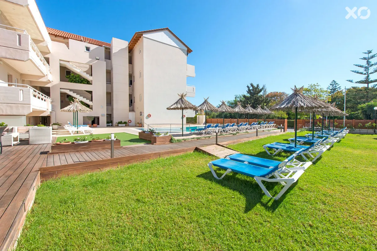 Sunday Hotel