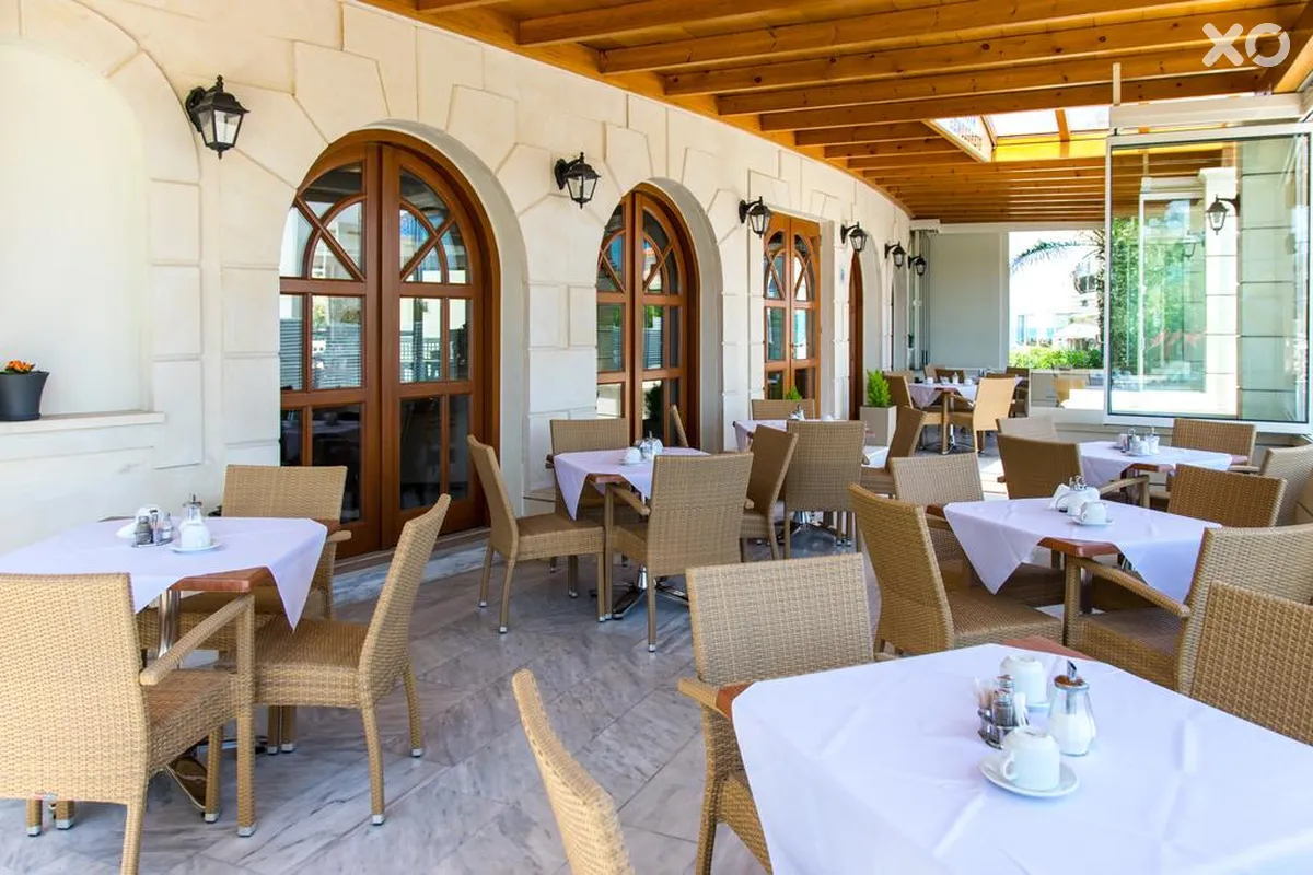 Anita Beach Hotel