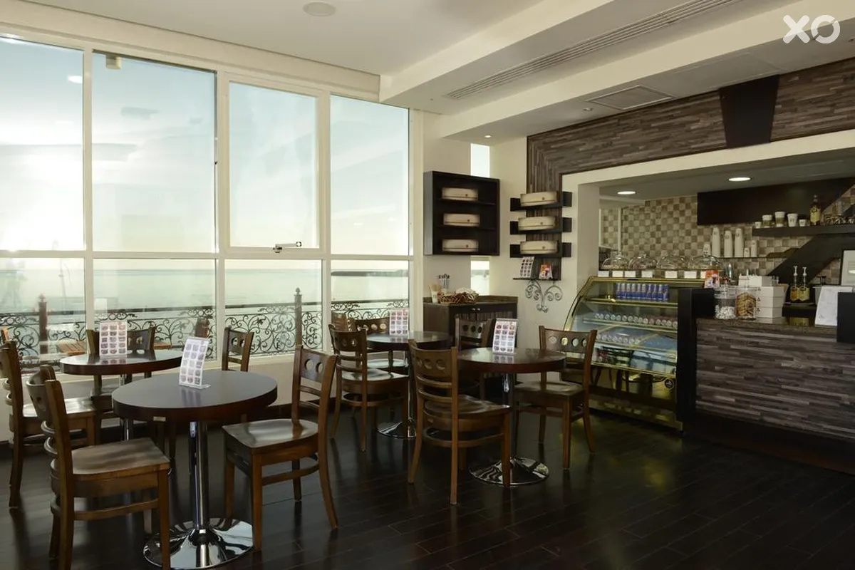 Royal Beach Hotel & Resort