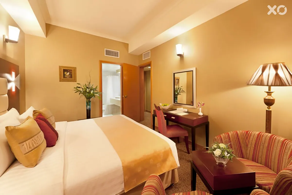 Sun & Sands Sea View Hotel