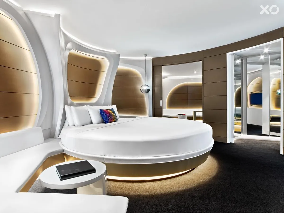 V Hotel Dubai Curio Collection by Hilton