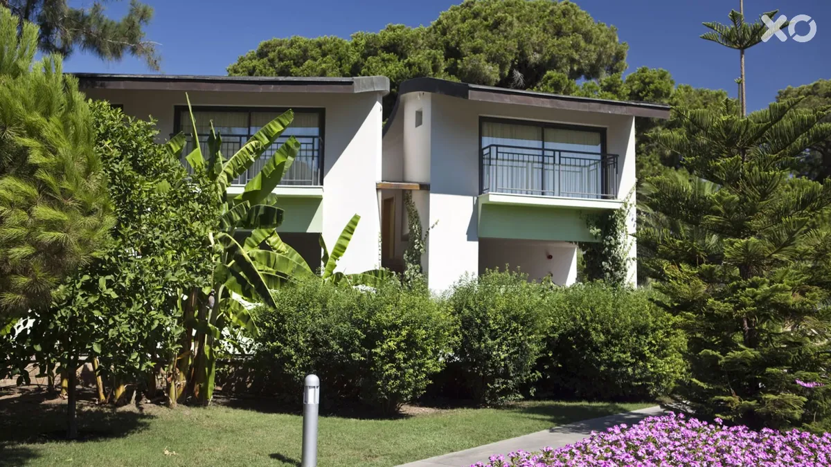 Cornelia De Luxe Resort