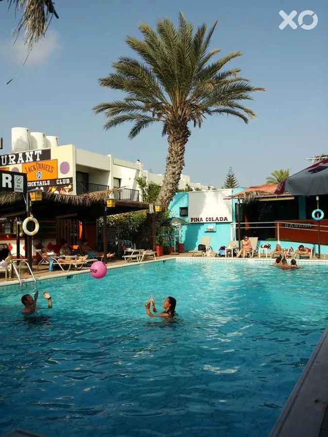 Kkaras Hotel