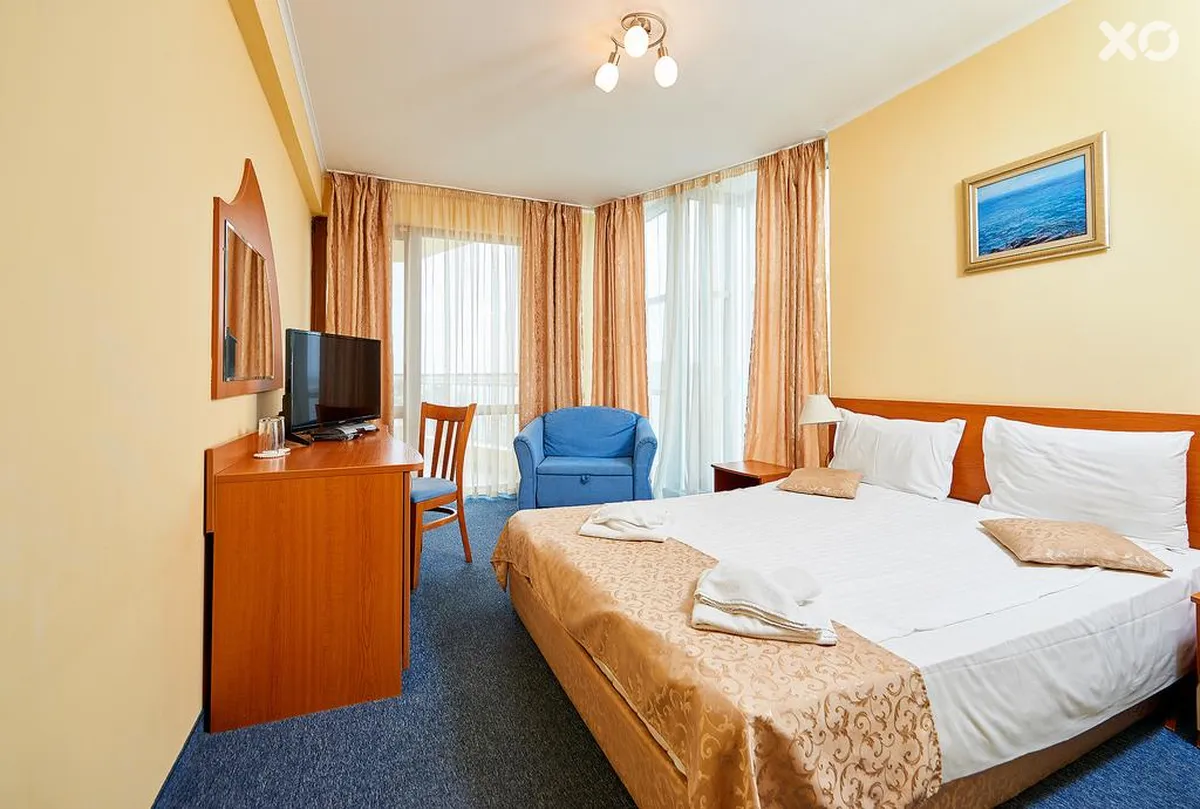 Paradise Pomorie Hotel
