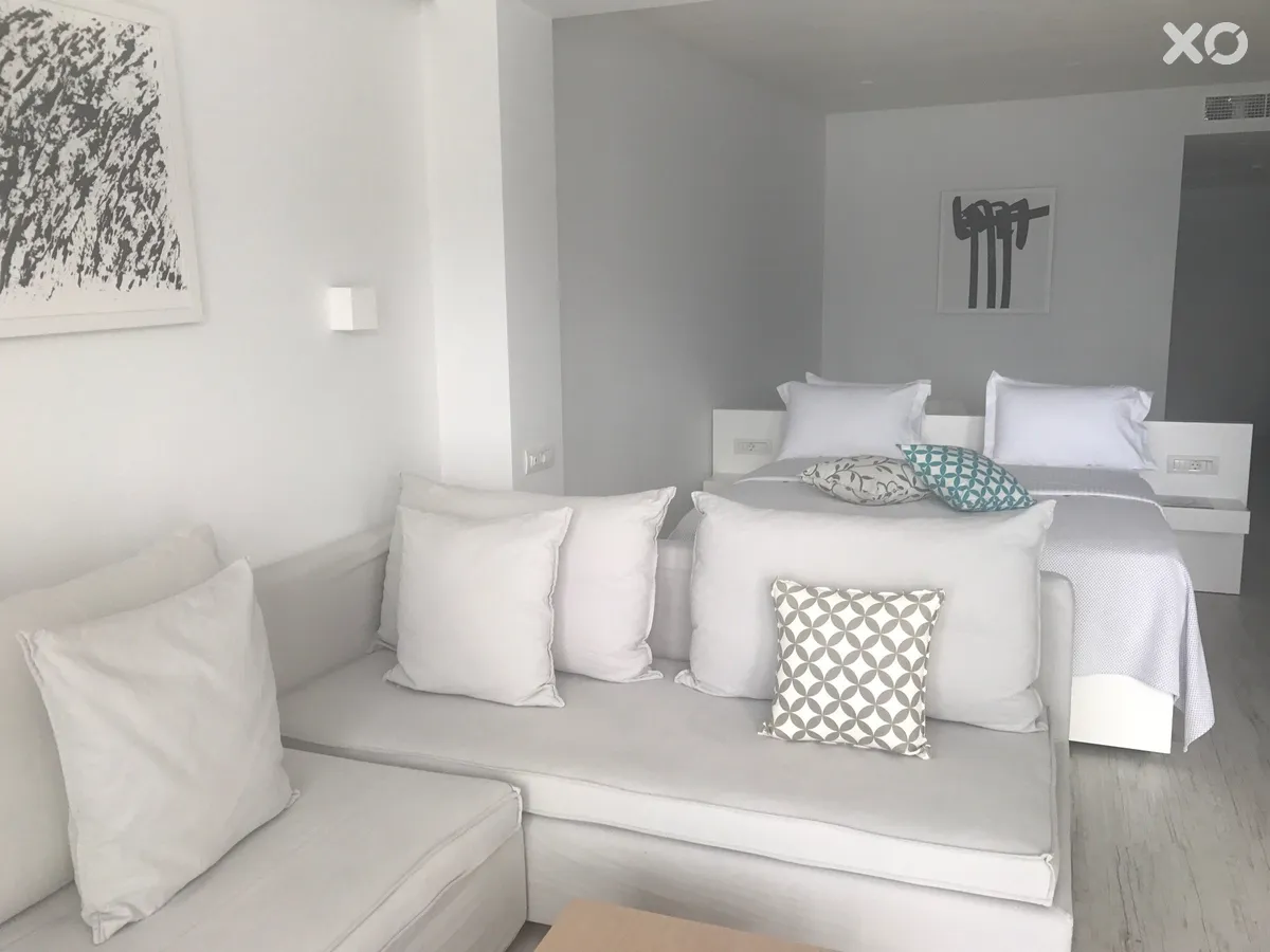 Lichnos Beach Hotel & Suites