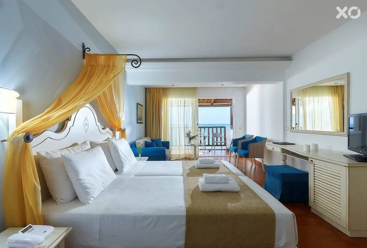 Alexander Beach Hotel & Village
