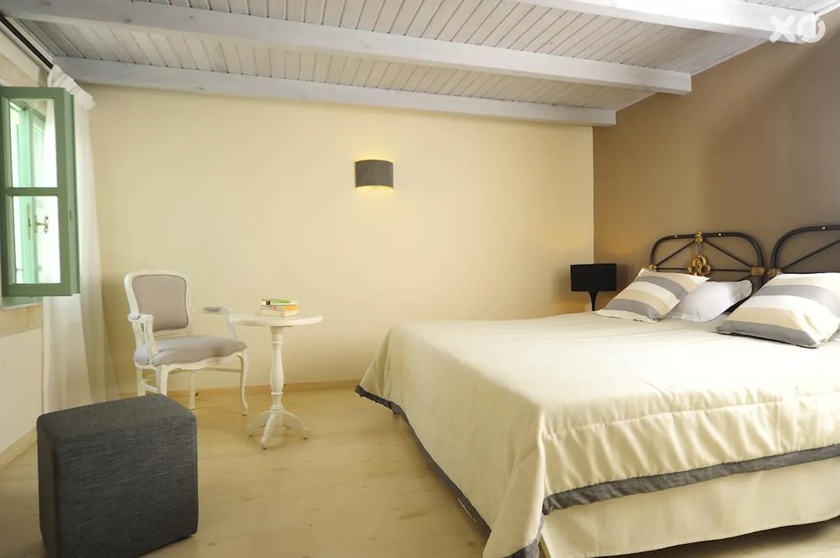 Mythos Suites Hotel