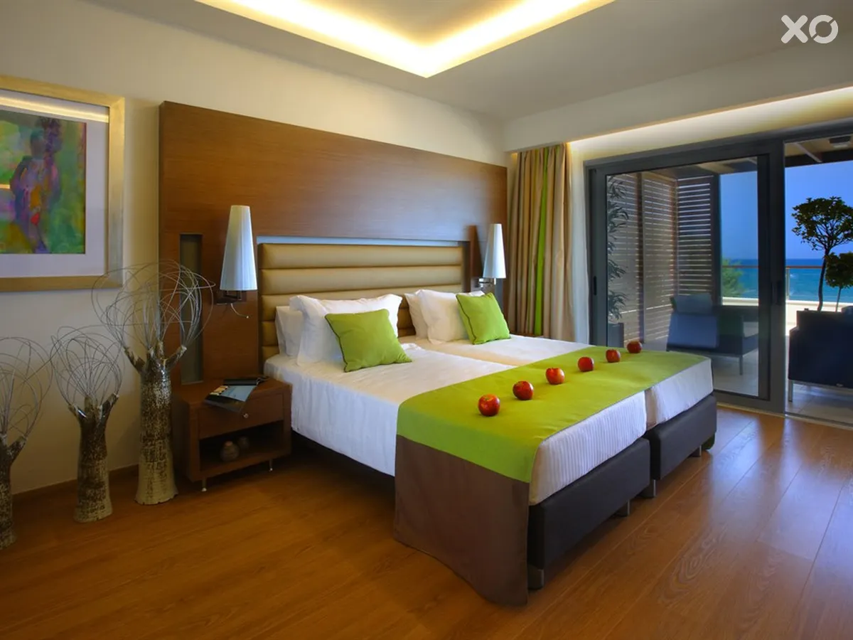 Minoa Palace Resort & Spa Hotel