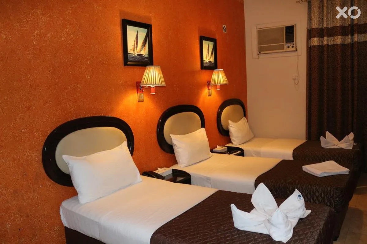Grand Sina Hotel