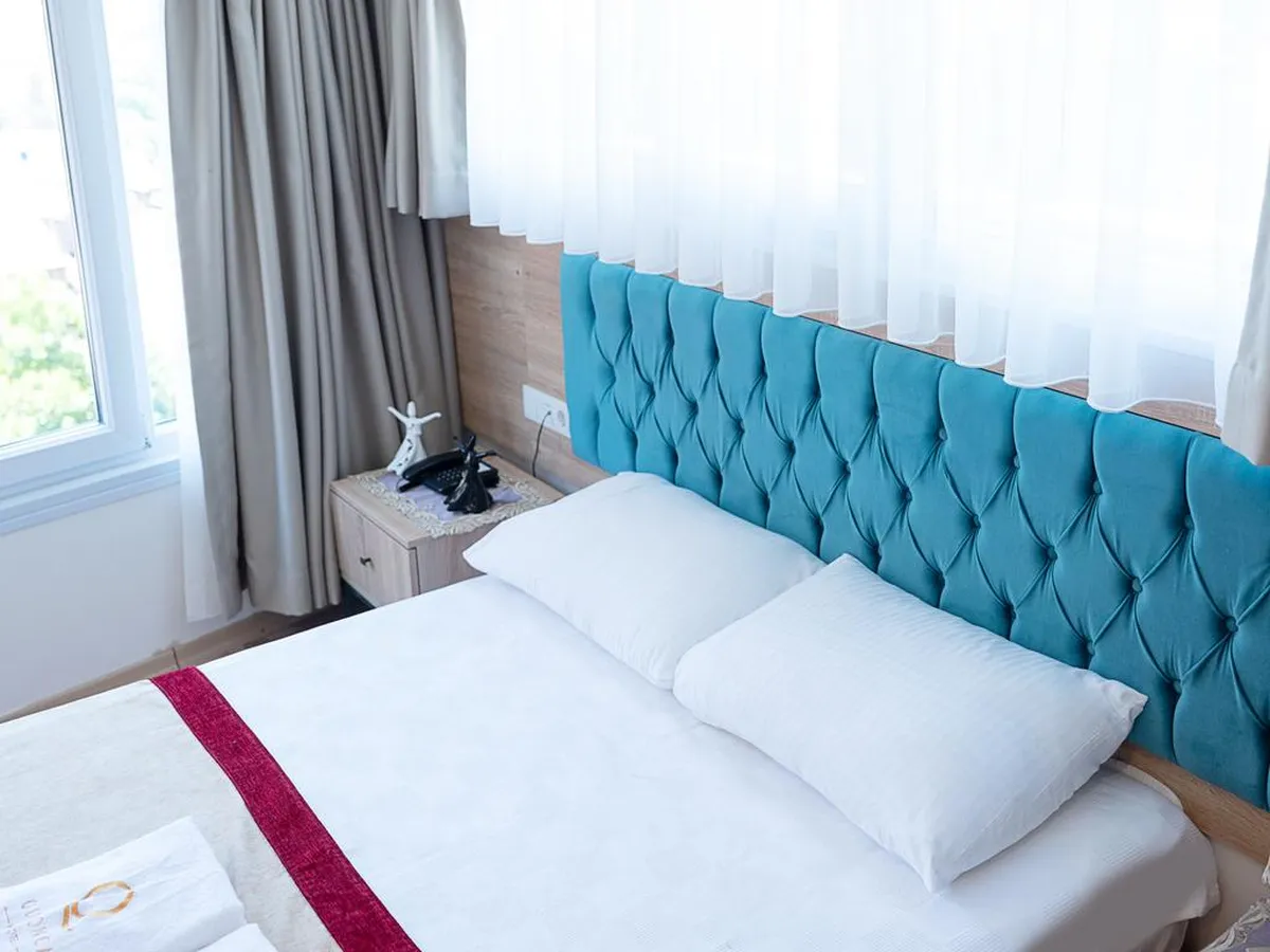 Laila Hotel