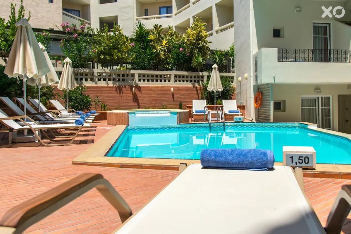 Anita Beach Hotel