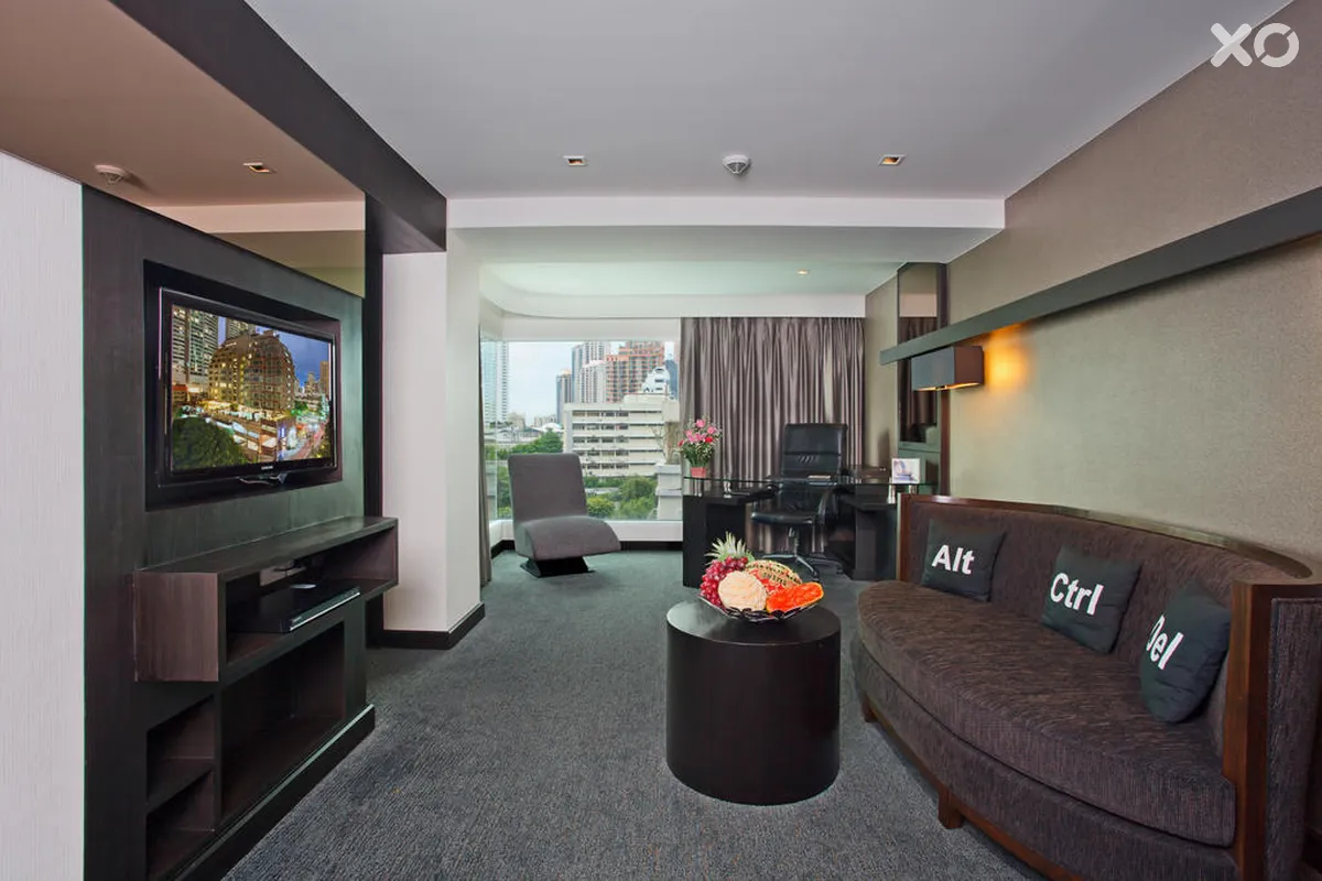 Golden Tulip Mandison Suites