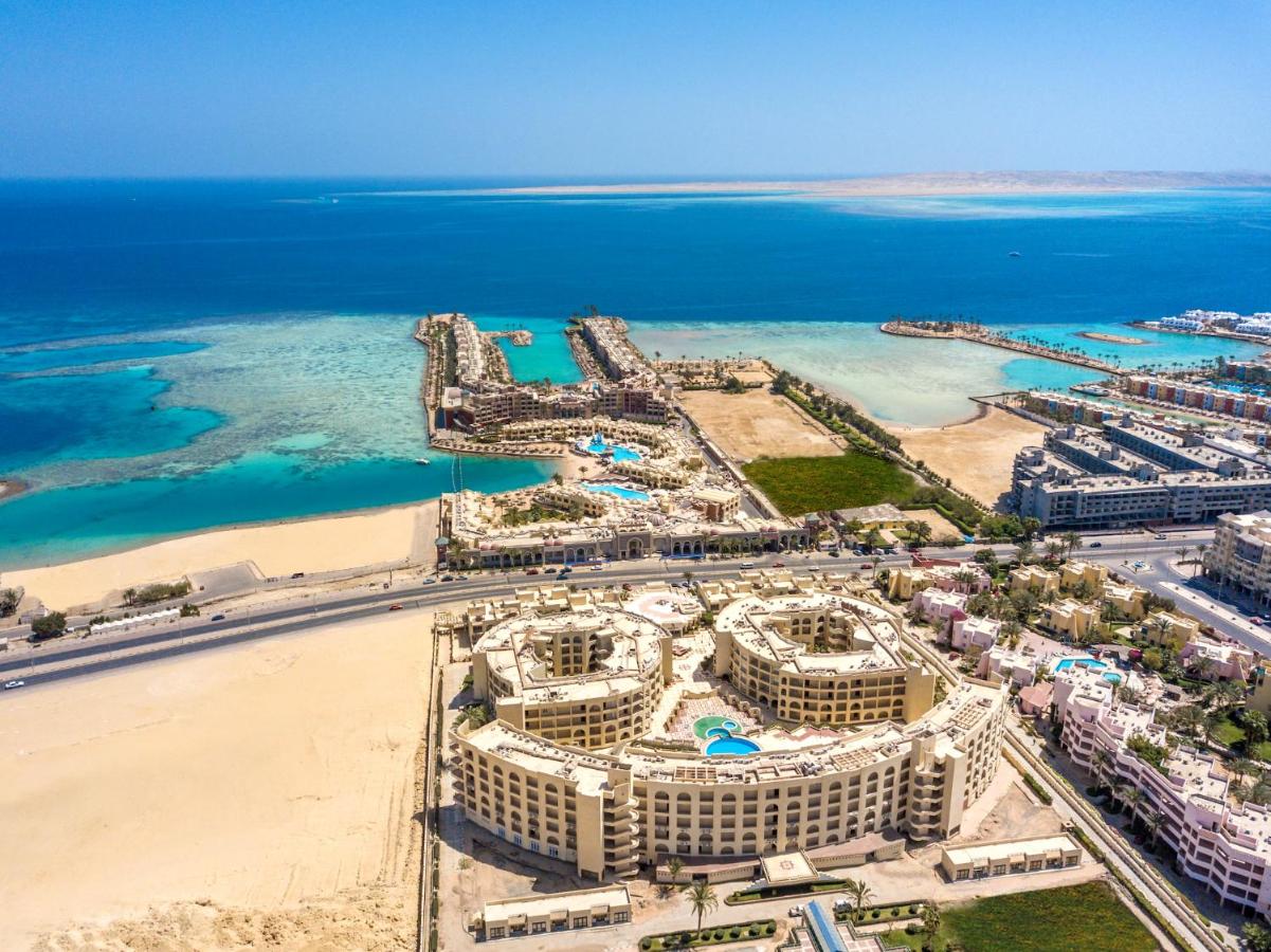 Sunny Days Mirette Family Apartments & Resort