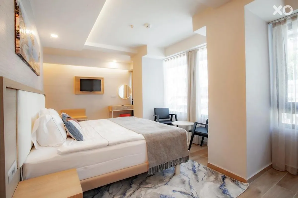 Old Town Point Hotel & Spa