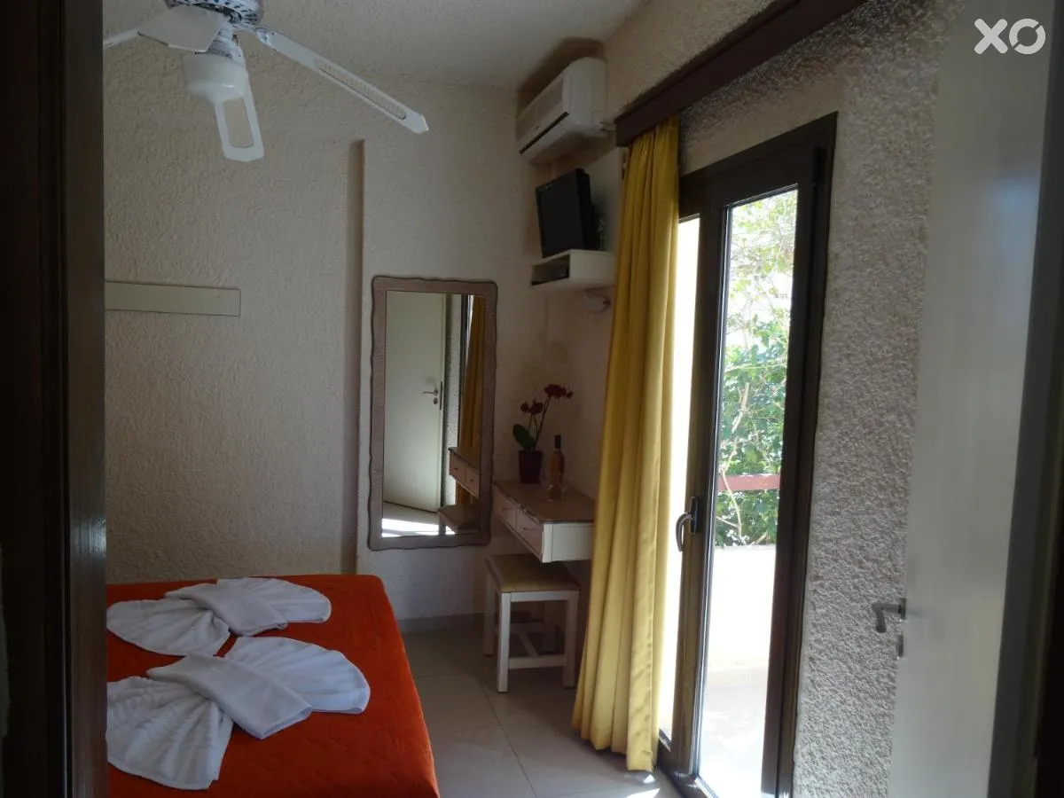 Lito Apartments