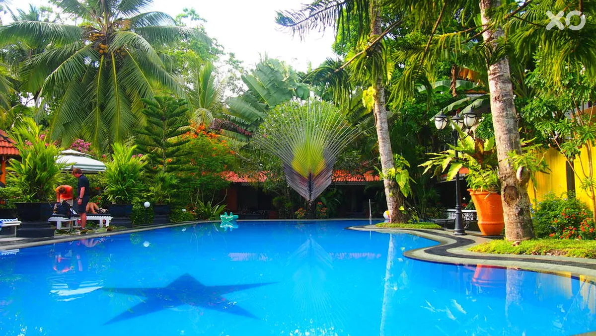 Flower Garden Hotel