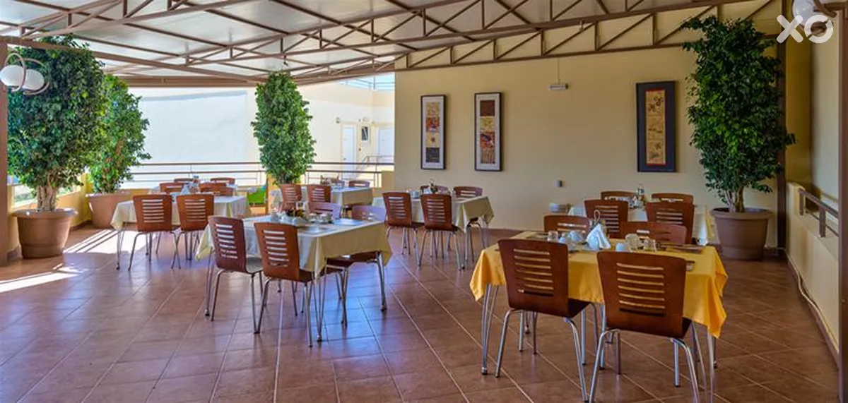 Veronica Hotel & Suites