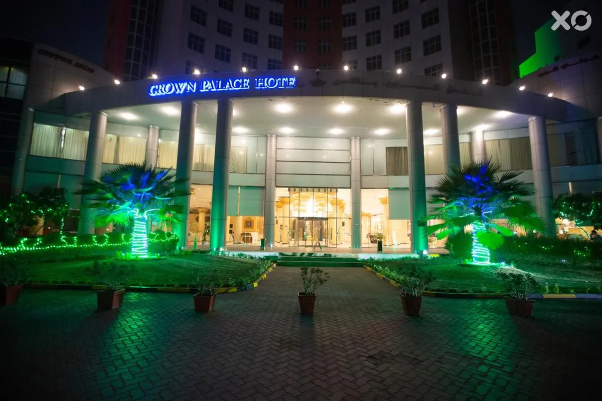 Crown Palace Hotel