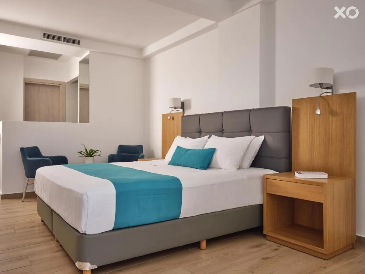 Cavo Orient Beach Hotel