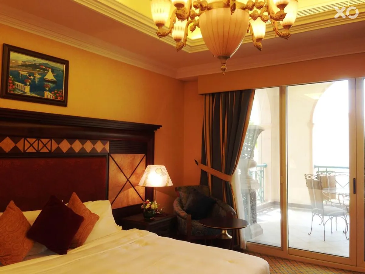 Al Raha Beach Hotel